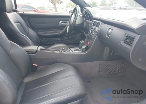 2003 Mercedes-Benz Slk 230 Kompressor из США, поврежденный, VIN WDBKK49F43F277168